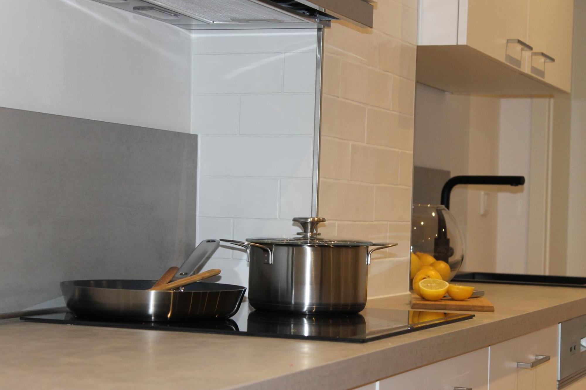 Gaestehaus Friedrichstrasse - Ruhiges Mit Bad Homestay *